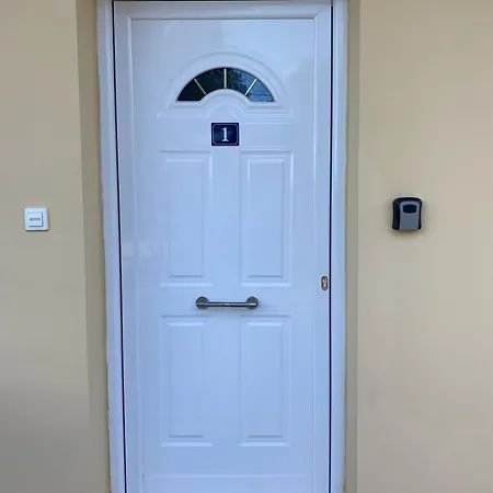 La E Bella By Corfuescapes *