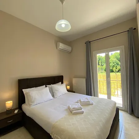 La E Bella By Corfuescapes *